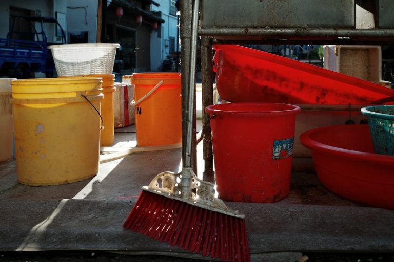 Photo Leaky bucket